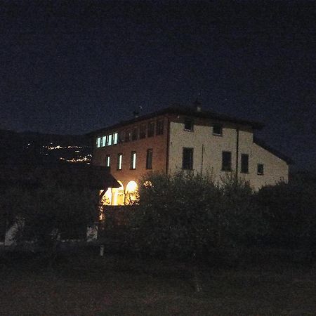 La Corte Del Cigno Monte Isola Bagian luar foto