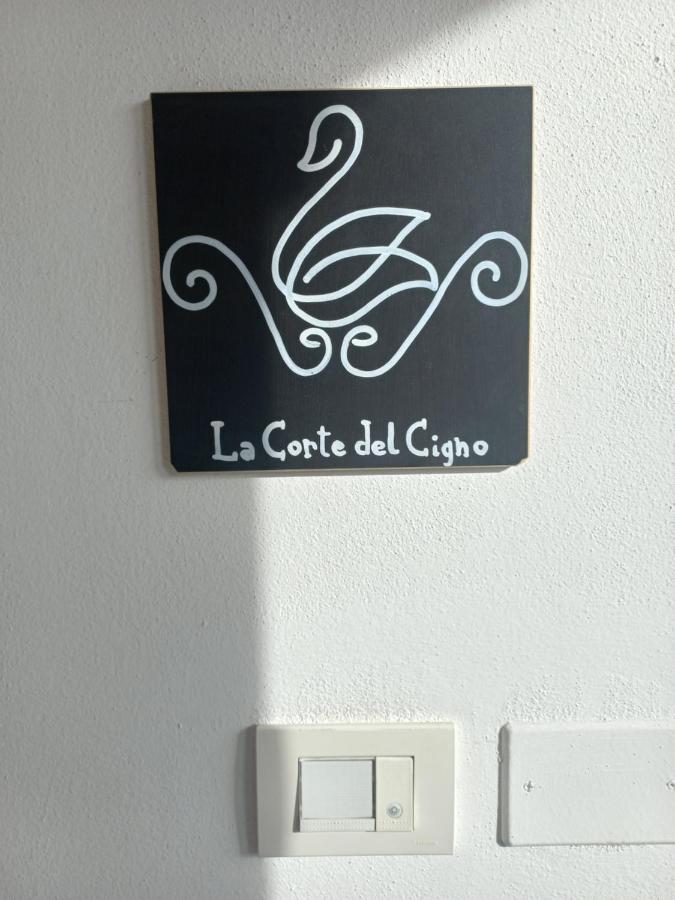 La Corte Del Cigno Monte Isola Bagian luar foto